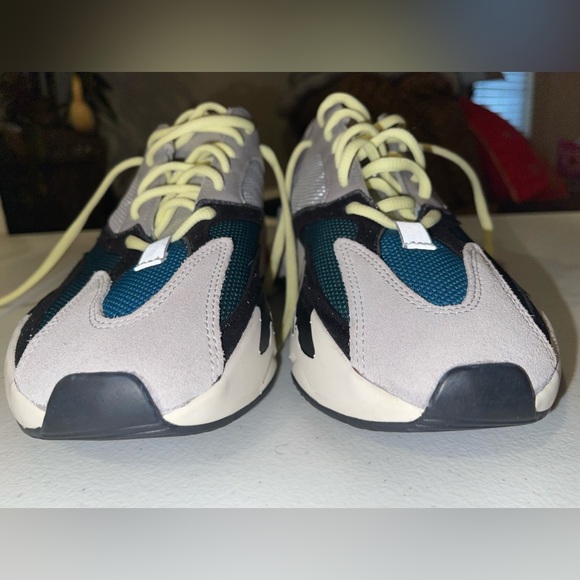 Yeezy Boost 700 Wave runner - Picture 10 of 11